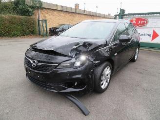 damaged trailers Opel Astra TVA DéDUCTIBLE 2021/2