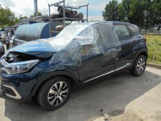 damaged campers Renault Captur Captur (2R), SUV, 2013 0.9 Energy TCE 12V 2017