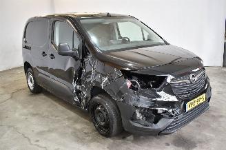 damaged passenger cars Opel Combo 1.5D L1H1 Edition 2022/5