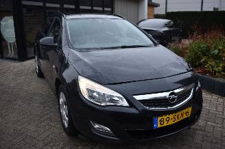 Tweedehands motor Opel Astra SPORTS TOURER 2011/10