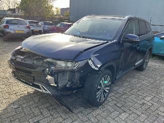 damaged other Mitsubishi Outlander 2.0 Limited Automaat 2WD 2019/10