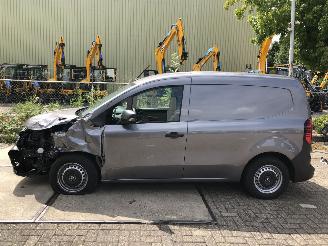 Unfall Kfz Wohnmobil Renault Kangoo 15dci 2022/6