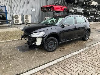 Unfall Kfz Van Volkswagen Golf VII 1.6 TDI 2018/7