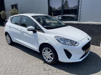 dommages  camping cars Ford Fiesta 1.1 Trend 2017/11