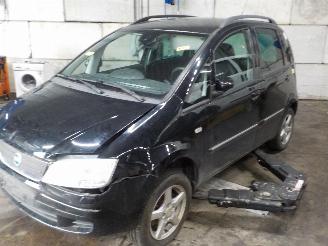 Auto incidentate Fiat Idea Idea (350AX) MPV 1.4 16V (Euro 5) [70kW]  (01-2004/12-2012) 2007/5