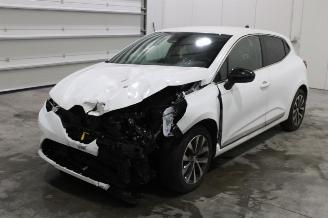 damaged commercial vehicles Renault Clio  2022/12