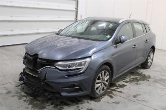 uszkodzony samochody osobowe Renault Mégane Megane 2021/4