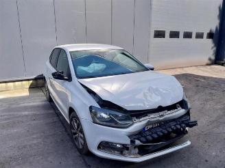 uszkodzony samochody ciężarowe Volkswagen Polo Polo V (6R), Hatchback, 2009 / 2017 1.4 TDI 2014/10