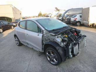 damaged commercial vehicles Renault Clio 0.9 2019/3